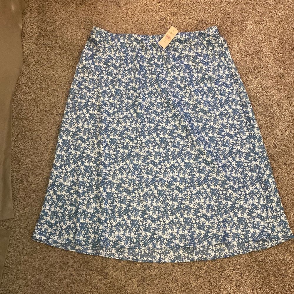 NWT Blue Floral Print Loft Skirt